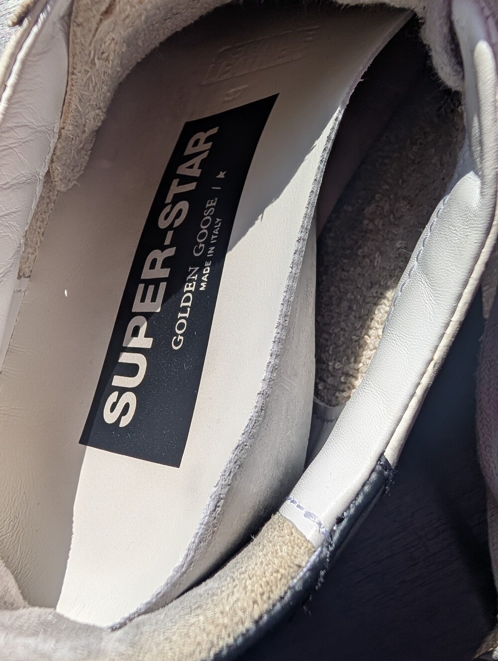 Golden Goose White Leather Sneakers with Black Star Accent - Size 37 - Picture 16 of 16